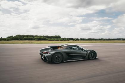 Η Koenigsegg παίρνει και πάλι τα σκήπτρα του ταχύτερου αυτοκινήτου στον κόσμο
